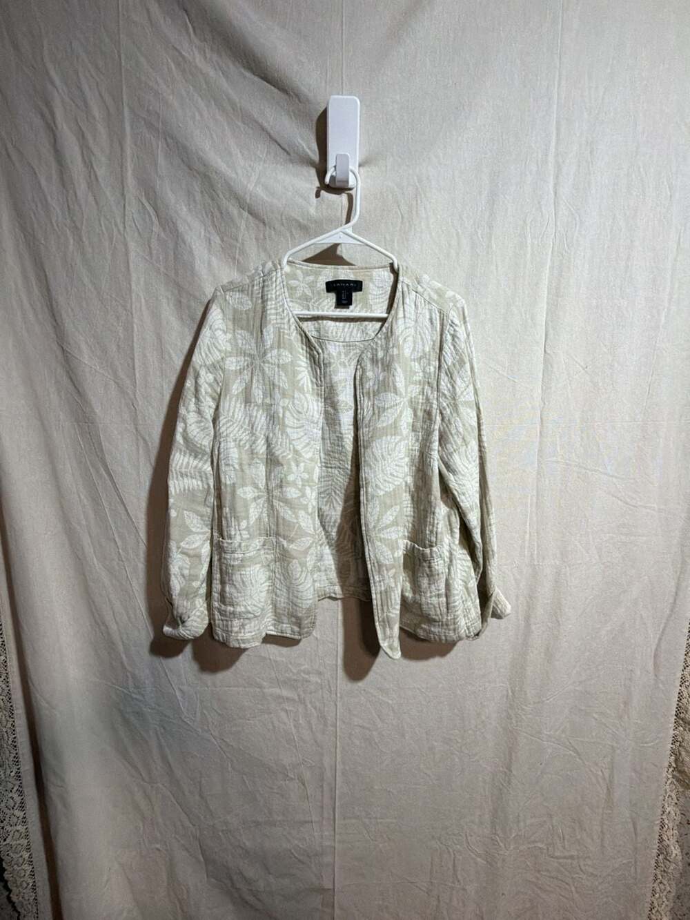 Tahari Women's Beige Floral Linen Cotton Blend Open Front Jacket with Pockets